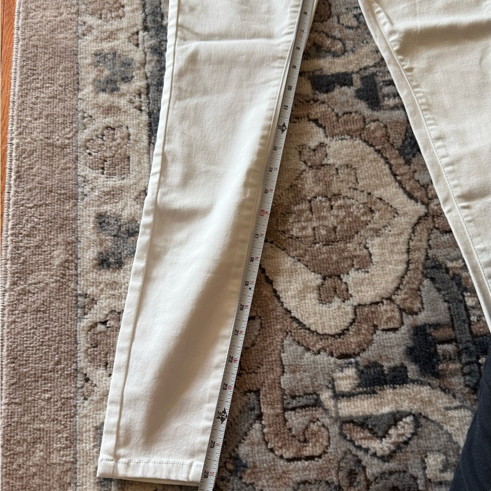 GUESS Women's High Rise Jeans in Blue and Cream size 24 and 25 - Picture 8 of 12
